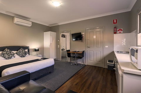 Akuna Motor Inn And Apartments - Accommodation Cooktown 3