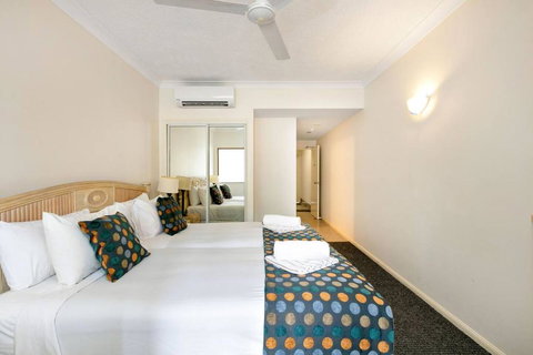 Alassio Poolside Resort - Palm Cove Beachfront Oasis - Accommodation Cooktown 4