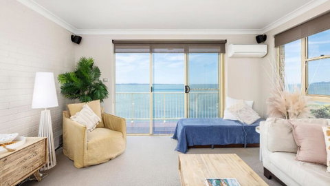 Alcheringa - Units 3 & 4 32 Sandy Point Rd - Accommodation Cooktown 4
