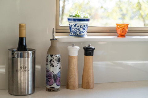 Alderwood Cottage - Cottage W Gorgeous Dam Views! - Accommodation Cooktown 2