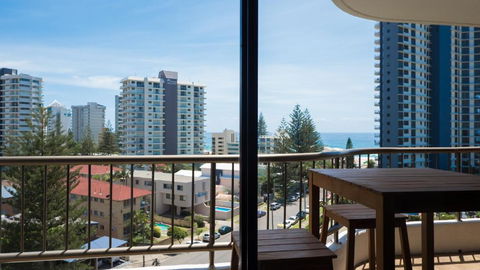 Alexander Holiday Apartments - Accommodation Cooktown 4