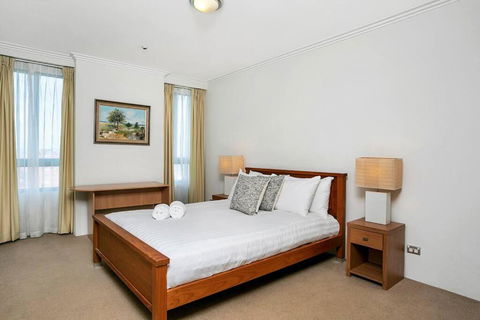 ALF49-Huge 2BR Penthouse Style, Great Water Views - Accommodation Cooktown 2