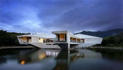 Alkira Daintree Rainforest Luxury Holiday Home With Private Beach - Accommodation Cooktown 2