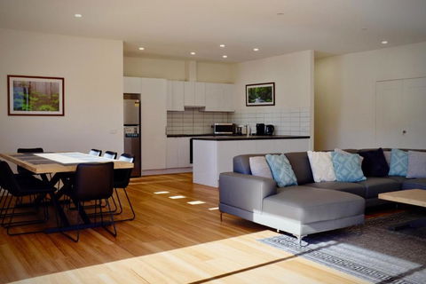 All Seasons Marysville - Accommodation Cooktown 0