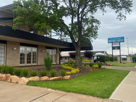 All Seasons Motor Lodge - Accommodation Cooktown 3