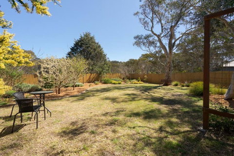 Alleura House Serene Bushland 4BR Families Groups - Accommodation Cooktown 2