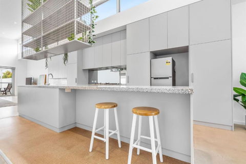 Alma On Barclay - Accommodation Cooktown 0