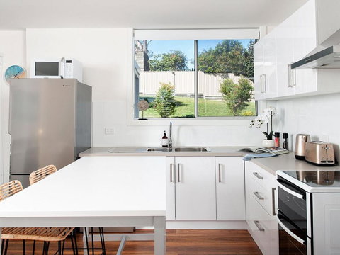 Aloha Beach House - Accommodation Cooktown 3