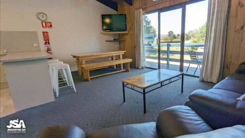 Alpha Centauri 8 - Accommodation Cooktown 3