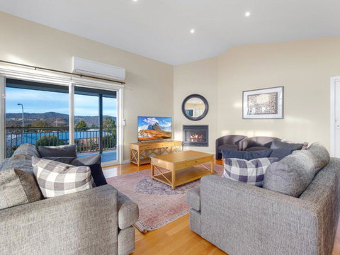 Alpine Retreat 107A Gippsland Street - Accommodation Cooktown 0