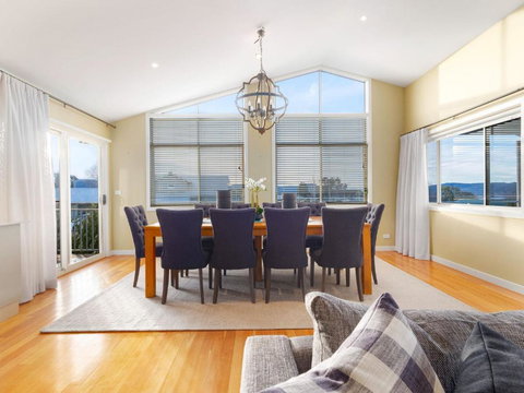 Alpine Retreat 107A Gippsland Street - Accommodation Cooktown 2