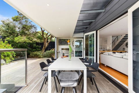 Amalfi Dream - Pool, Spa, Walk To Beach And Shops - Accommodation Cooktown 3