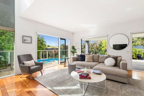 Amalfi Dream - Pool, Spa, Walk To Beach And Shops - Accommodation Cooktown 4