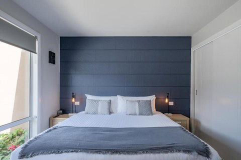 Amaroo 2 - Freycinet Holiday Houses - Accommodation Cooktown 4