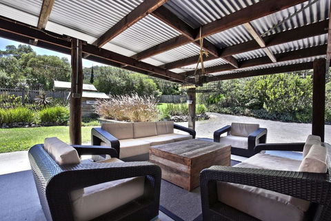 Amaroo House - Glorious Views - Accommodation Cooktown 4