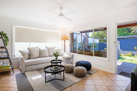 Amaroo - Pet Friendly - 2 Mins Walk To Beach - Outdoor Fireplace - Accommodation Cooktown 2