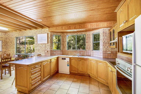 Amaroo Rainbow Shores - Accommodation Cooktown 4