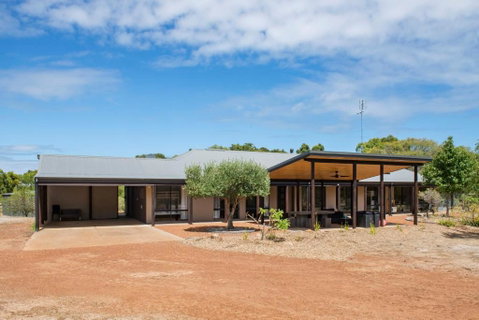 Amaroo - Accommodation Cooktown 0