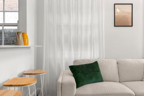 Amazing 2BR Apartment Near Barangaroo - Accommodation Cooktown 2