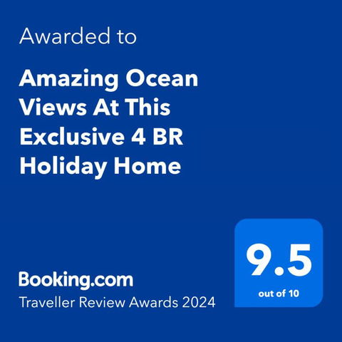 Amazing Ocean Views At This Exclusive 4 BR Holiday Home - Accommodation Cooktown 0