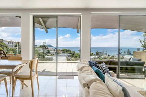 Amelie - Luxury Beach View Condo Minutes To Beach - Accommodation Cooktown 2