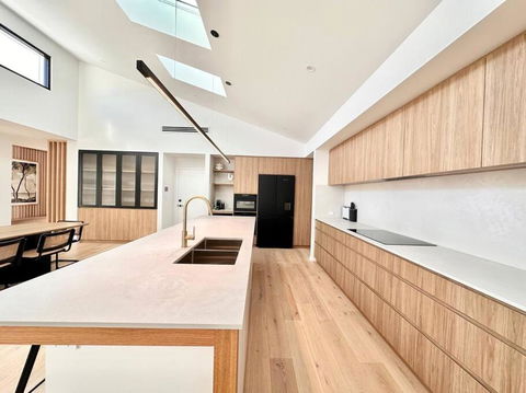 Amila - Central Location With Designed Spaces - Accommodation Cooktown 4