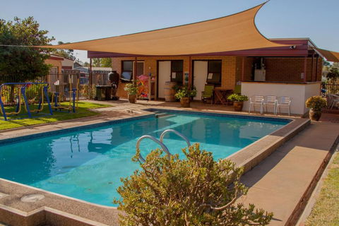 Angaston Vineyards Motel - Accommodation Cooktown 0