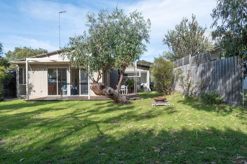 Anglesea Beach House, Just 250m To The Beach! - Accommodation Cooktown 0