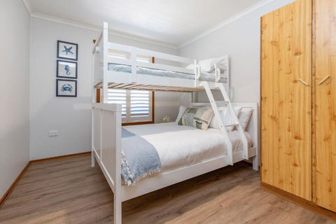 Ansett Cottage - Accommodation Cooktown 4