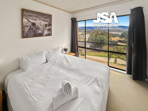 Alpine Mountain View Kirwan 10 - Accommodation Cooktown 3