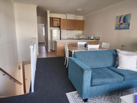 Apartment In Apollo Quays Resort With Shared Jetty - Accommodation Cooktown 3