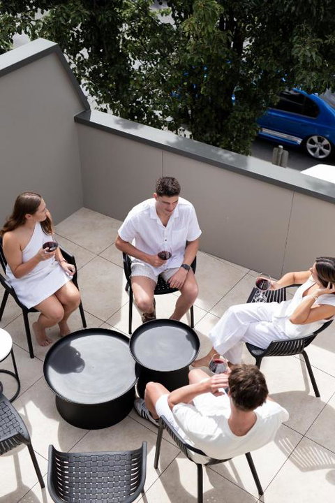 Apartment One - Apartments On Gavan - Accommodation Cooktown 1