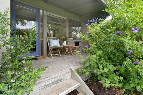 Apollo Bay Beach Bungalow - Couples Retreat - Accommodation Cooktown 2