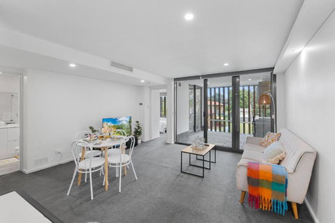 Apt Near Garden City&3km To QSAC - Accommodation Cooktown 0