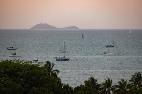 Aqua On The Edge - Accommodation Cooktown 2