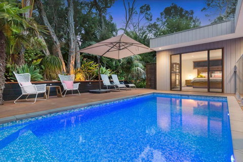 Aqua Shores - Gas Heated Pool - Accommodation Cooktown 0