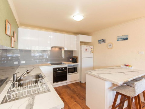 Aranda 3 25 Townsend Street - Accommodation Cooktown 1