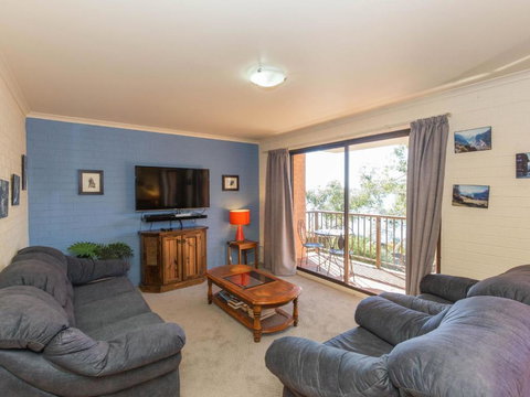 Aranda 3 25 Townsend Street - Accommodation Cooktown 2