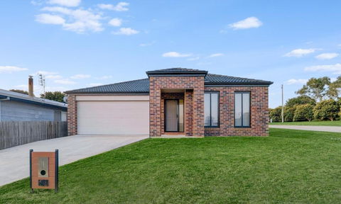 Arina On Lakes - Accommodation Cooktown 0