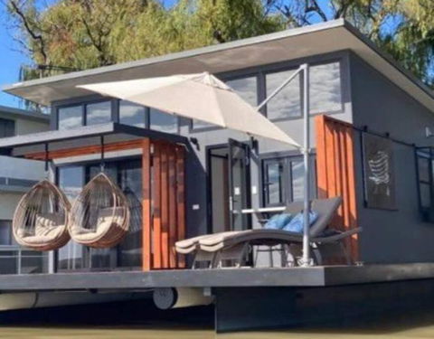 Ark-imedes - Unique Float Home On The Murray River - Accommodation Cooktown 3