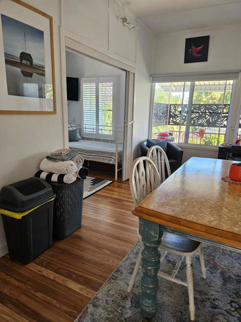 Armies Apartment - Accommodation Cooktown 4