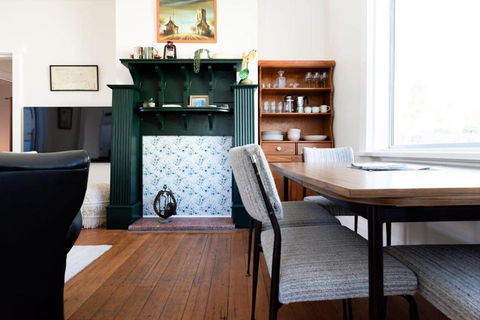 Art Deco Cottage - Accommodation Cooktown 2