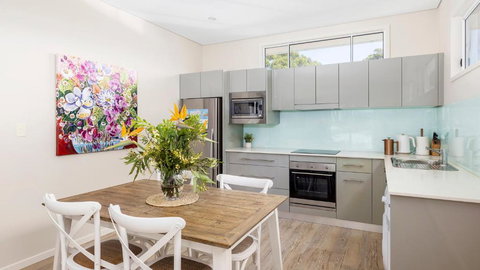 Art House Shoal Bay - Accommodation Cooktown 3