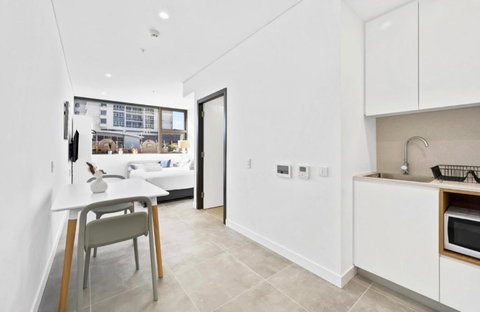 Arthur Hotel Bondi Junction No Reception And House Keeping No Sofa Bed - Accommodation Cooktown 4