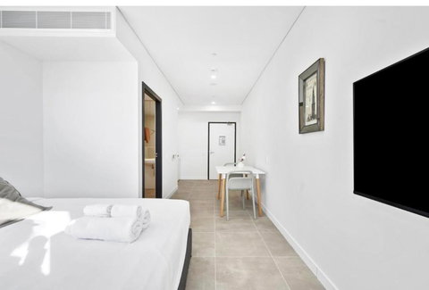 Arthur Hotel Bondi Junction No Reception And House Keeping No Sofa Bed - Accommodation Cooktown 3