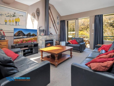 Aspect 4 - Accommodation Cooktown 0