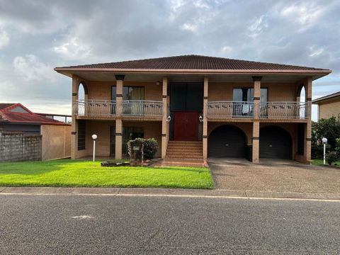 Aspley Large Room & Share Bathroom With Other Guests - Accommodation Cooktown 4