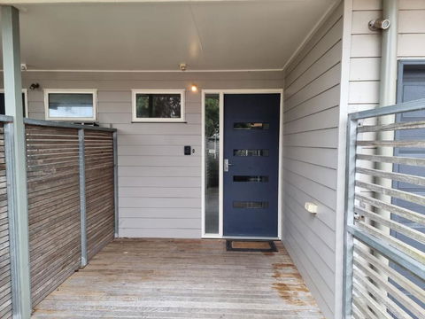 At Broadbeach Inverloch - Accommodation Cooktown 1