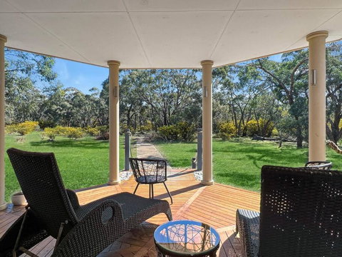 Aurora Cottages - Six Seasons - Accommodation Cooktown 3