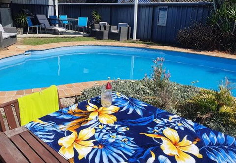 Avlon Gardens Motel - Accommodation Cooktown 4
